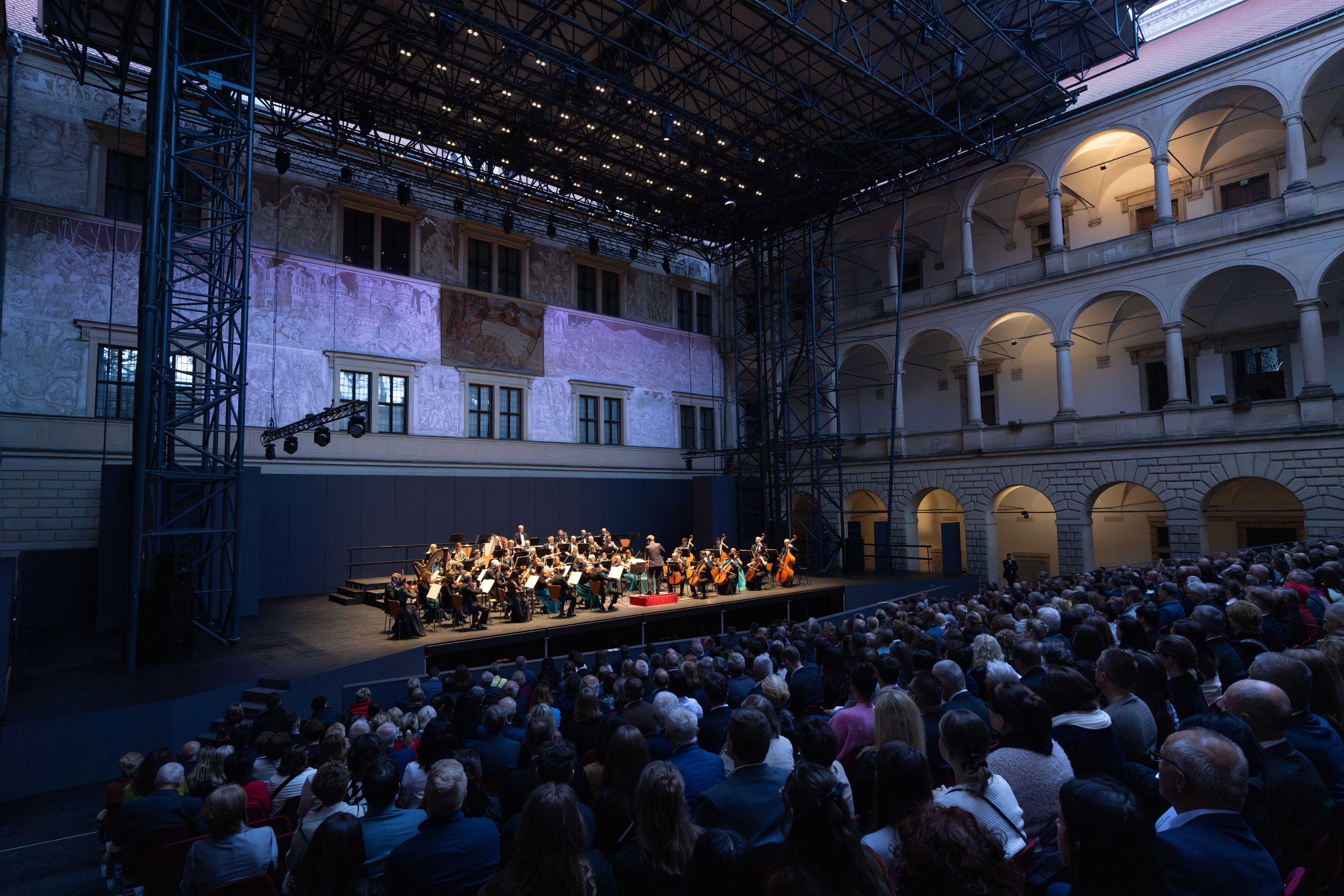 Photo illustrating a concert - event Jakub Hrůša Smetana Litomyšl Festival