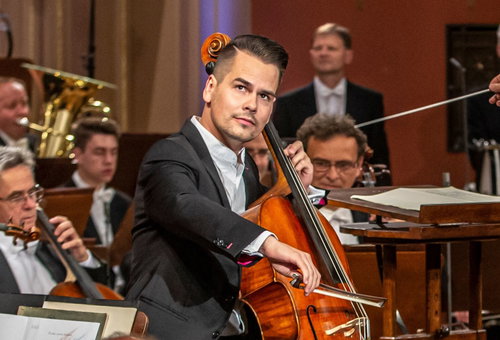 Photo illustrating a concert - event Dvořák Prague Festival Czech Philharmonic, Václav Petr