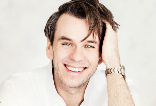 Photo illustrating a concert - event  Benjamin Bernheim – recital