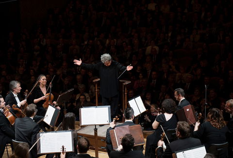 Photo illustrating a concert - event Czech Philharmonic Semyon Bychkov