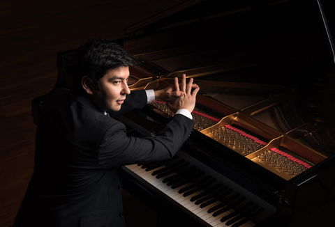 Photo illustrating a concert - event Czech Philharmonic Behzod Abduraimov
