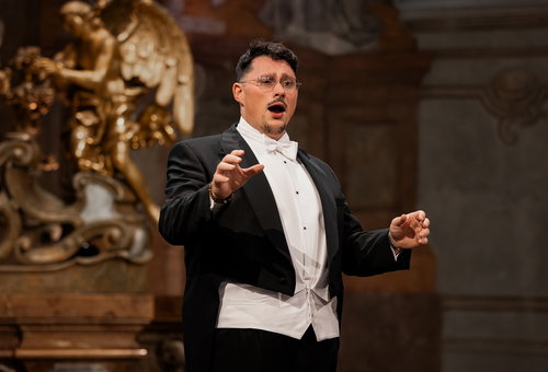 Photo illustrating a concert - event Opera and the best of Hollywood! RICARDO MARINELLO