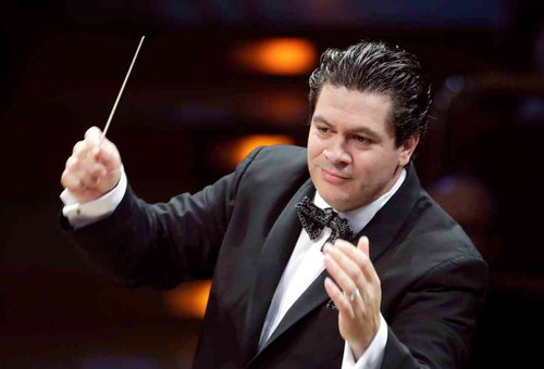 Photo illustrating a concert - event Cristian Măcelaru Czech Philharmonic