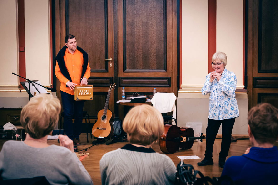  Musica ludus IV A Voyage at Sea