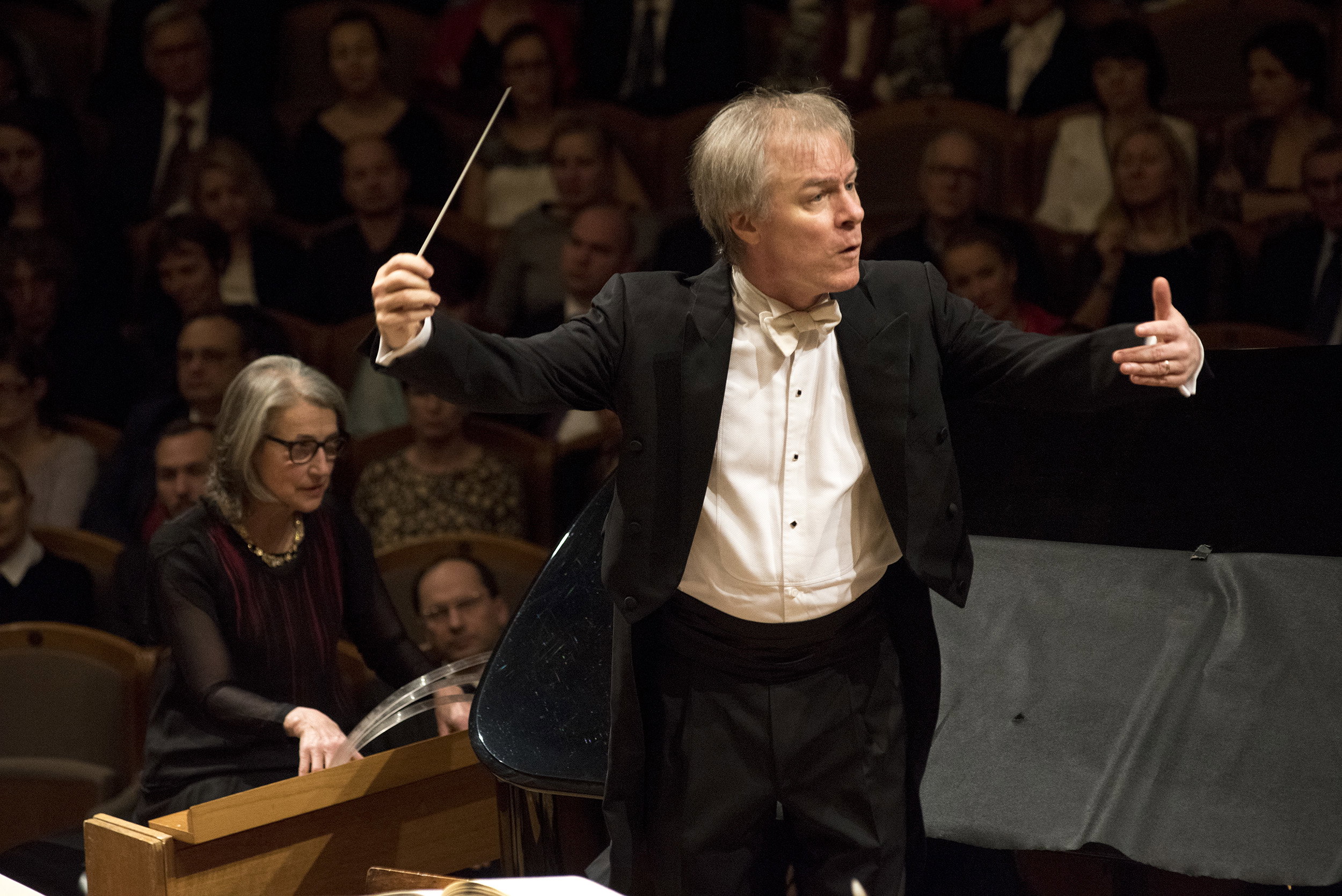 Photo illustrating a concert - event David Robertson Czech Philharmonic