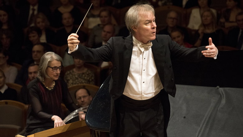 Photo illustrating the event Czech Philharmonic • David Robertson