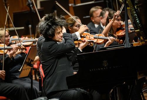 Photo illustrating a concert - event Bychkov, Lim & Czech Philharmonic Dvořák Prague Festival 