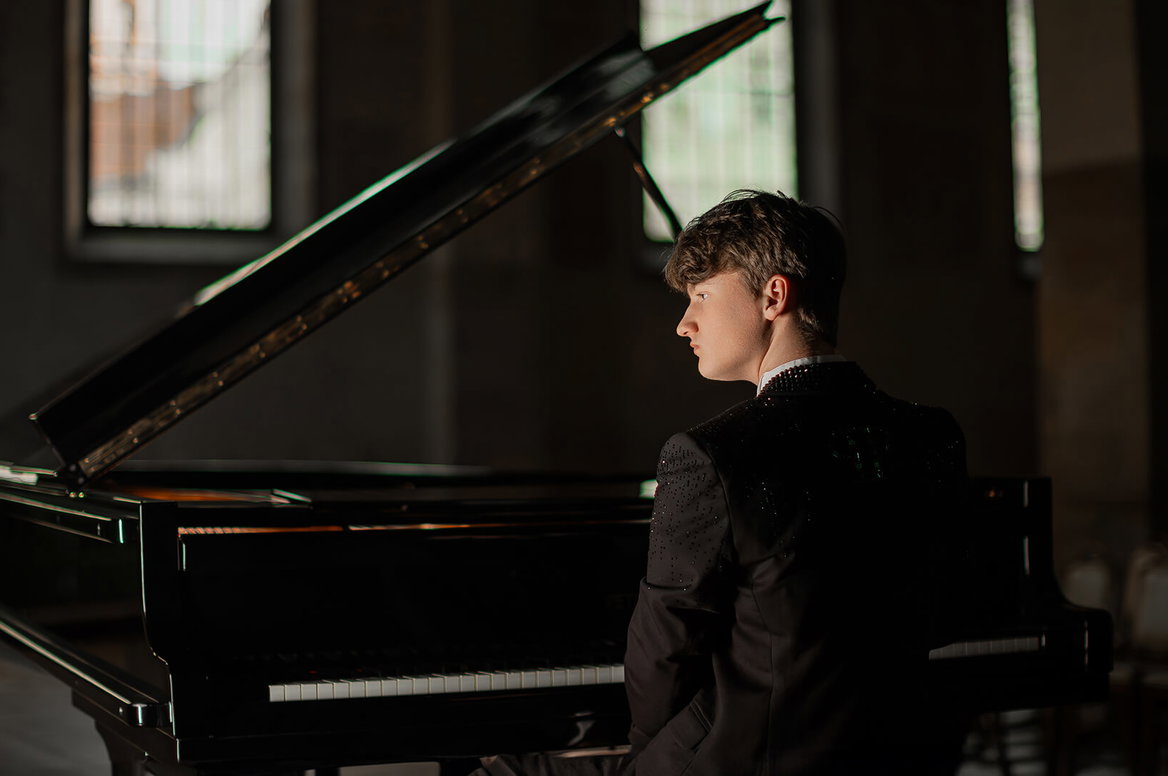  Ludovico Einaudi Music, PIANO and string quartet