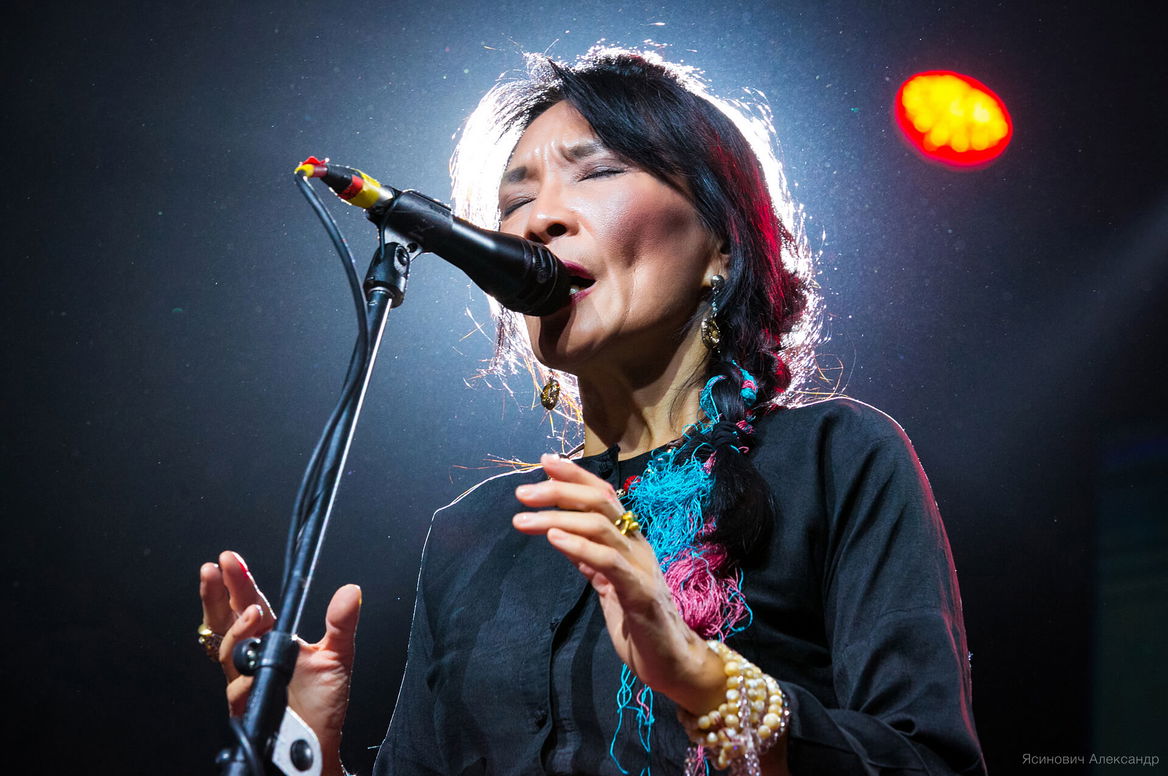  Dechen & The Jewel Ensemble