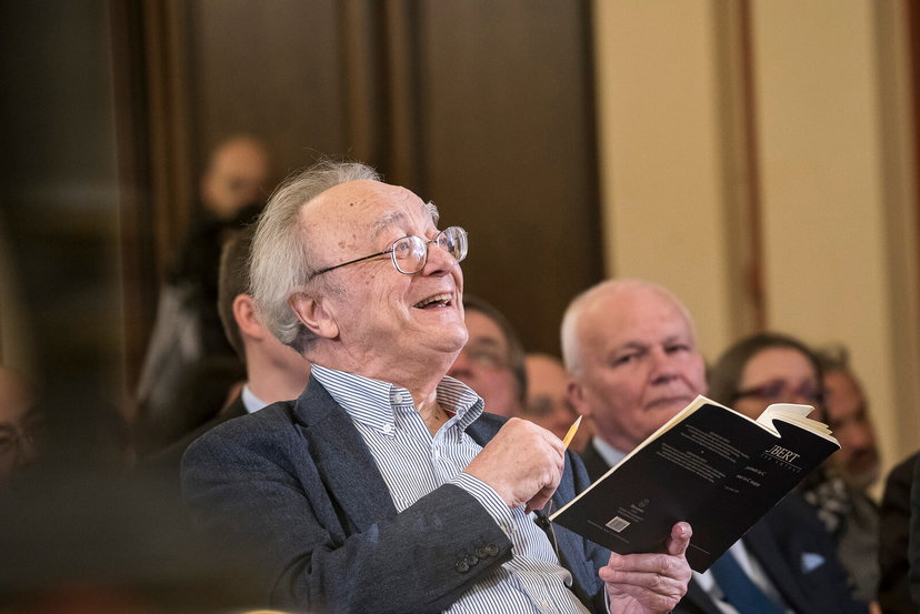 Alfred Brendel a Boris Giltburg o Beethovenově pozdní klavírní a komorní tvorbě