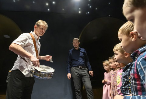 Fotografie ilustrujicí koncert - událost Rudolfínek • Pelíšek plný bicích