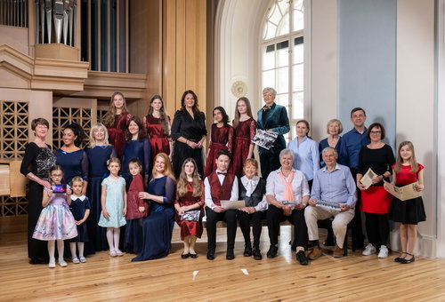 Photo illustrating a concert - event Czech Radio Tuning together for 80 years!