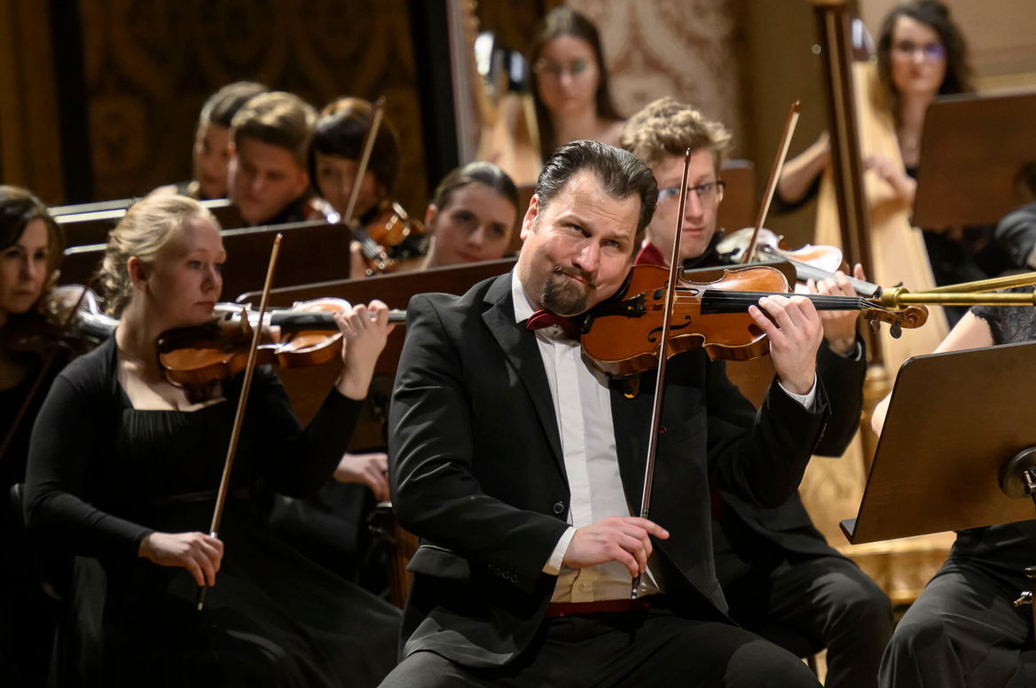  Koncert filmové hudby John Williams Filmová filharmonie