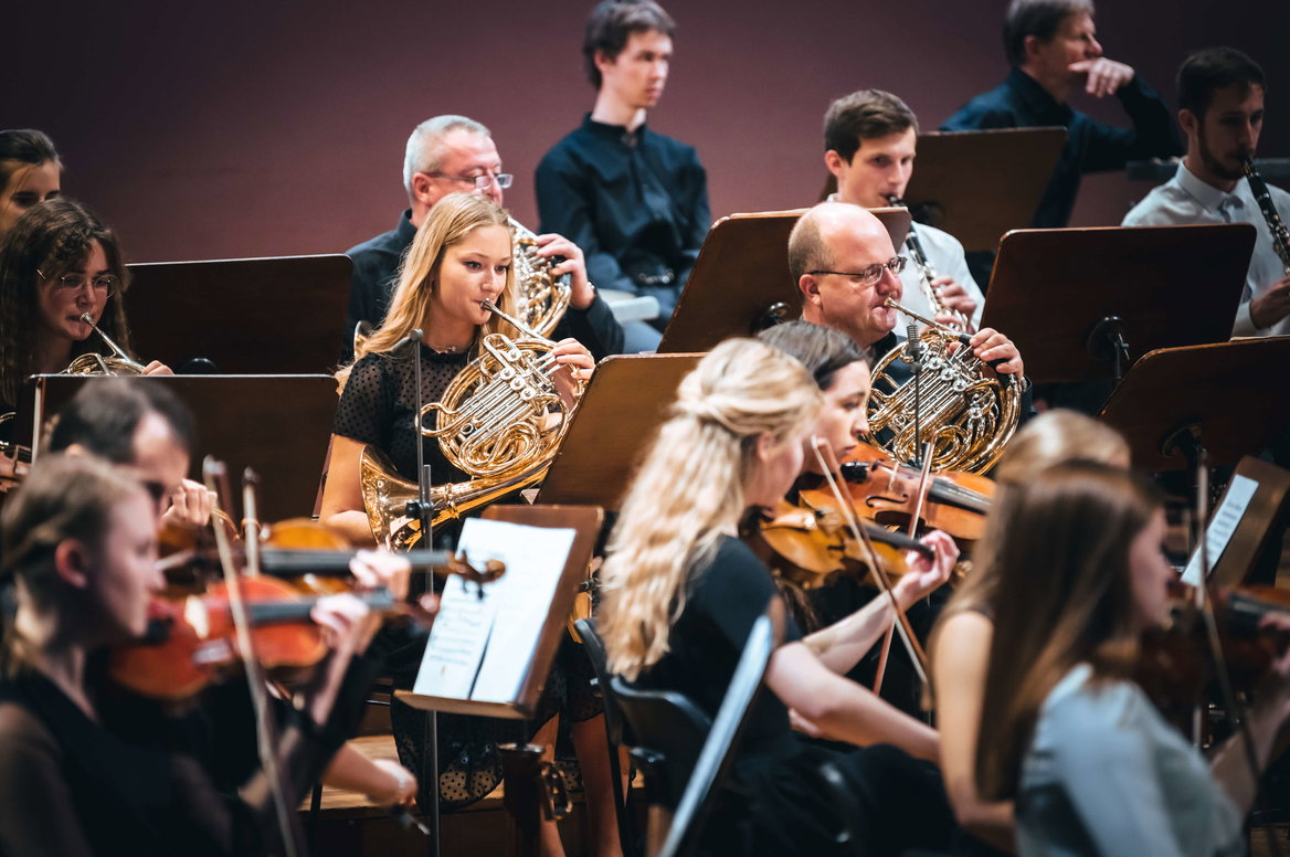  Společný orchestr žáků základních uměleckých škol a hráčů České filharmonie