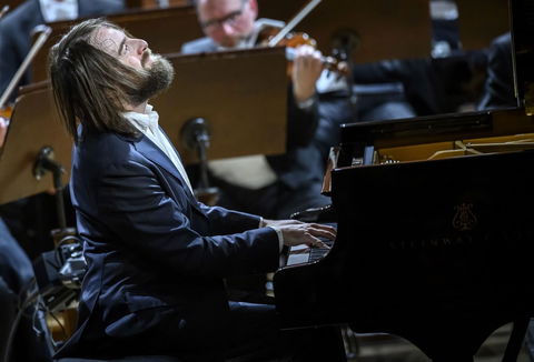 Photo illustrating a concert - event Czech Chamber Music Society Daniil Trifonov