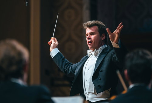Photo illustrating a concert - event Jakub Hrůša Czech Philharmonic