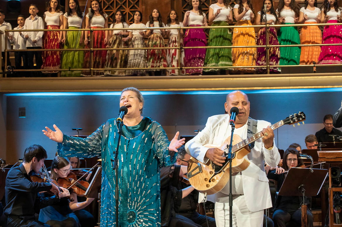 Ida Kelarová, Čhavorenge and Musicians of the Czech (Youth) Philharmonic  Bernard fest