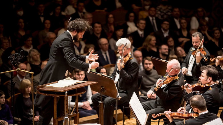 Fotografie ilustrujicí událost Symfonický orchestr Českého rozhlasu, P. Popelka, ČFSB, P. Fiala, P. Lewis, S. Šaturová, J. Benci • Dvořákova Praha