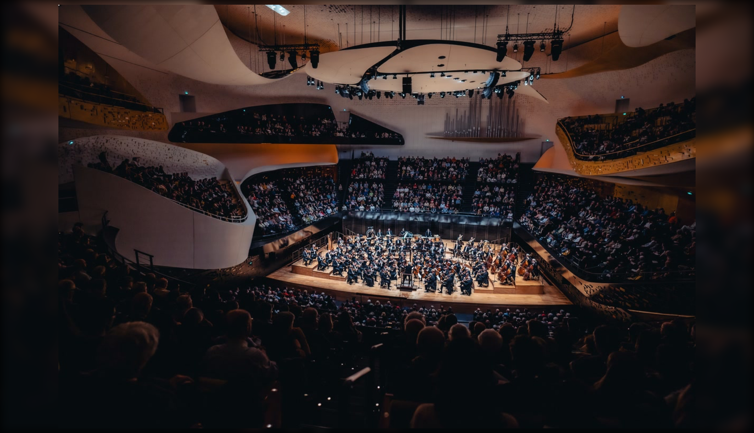 Fotografie ilustrujicí koncert - událost Paříž Česká filharmonie