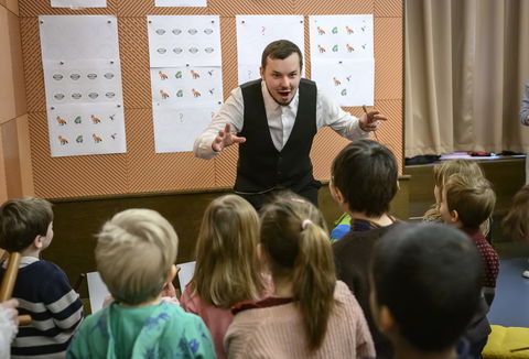 Photo illustrating a concert - event Clever fox Leoš