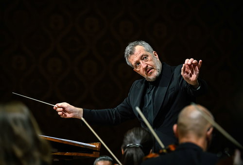Photo illustrating a concert - event Thomas Adès Czech Philharmonic