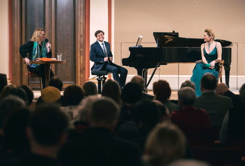 Fotografie ilustrujicí koncert - událost Má píseň zas mi láskou zní