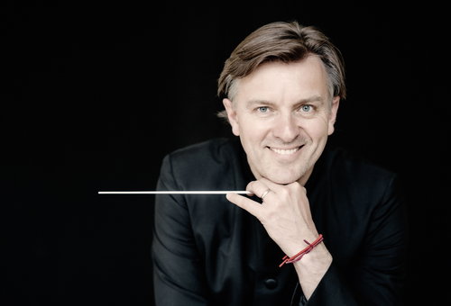 Photo illustrating a concert - event Prague Radio Symphony Orchestra R3 / Tomáš Netopil and Taras Bulba