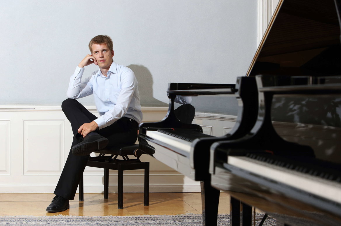  Prague Symphony Orchestra Marek Kozák - piano recital