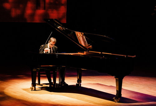 Photo illustrating a concert - event Prague Symphony Orchestra Saleem Ashkar – Piano recital