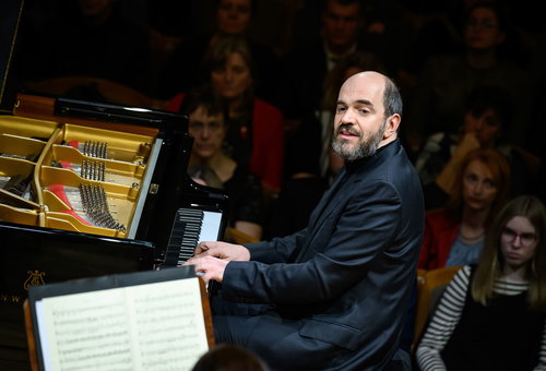 Photo illustrating a concert - event Kirill Gerstein Czech Chamber Music Society