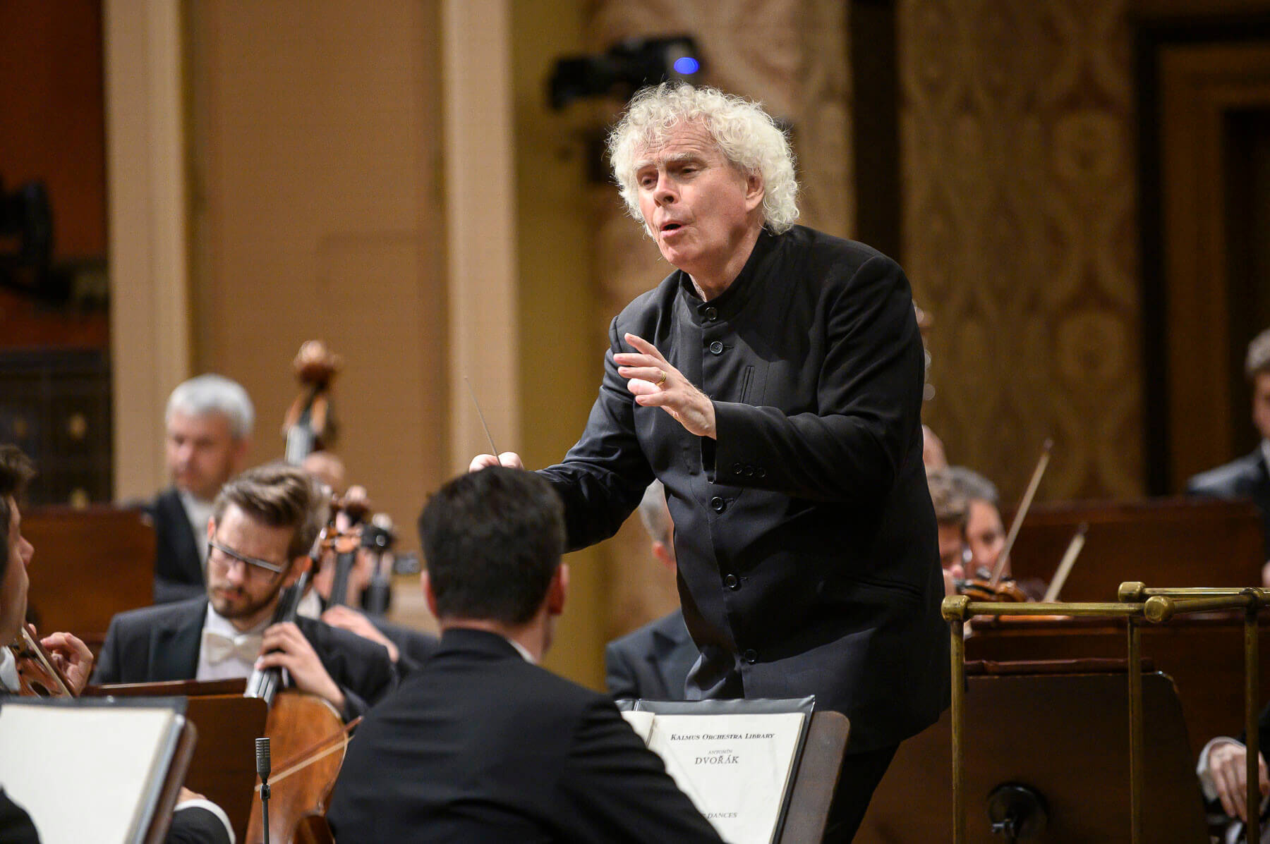 Fotografie ilustrujicí koncert - událost Simon Rattle Česká filharmonie