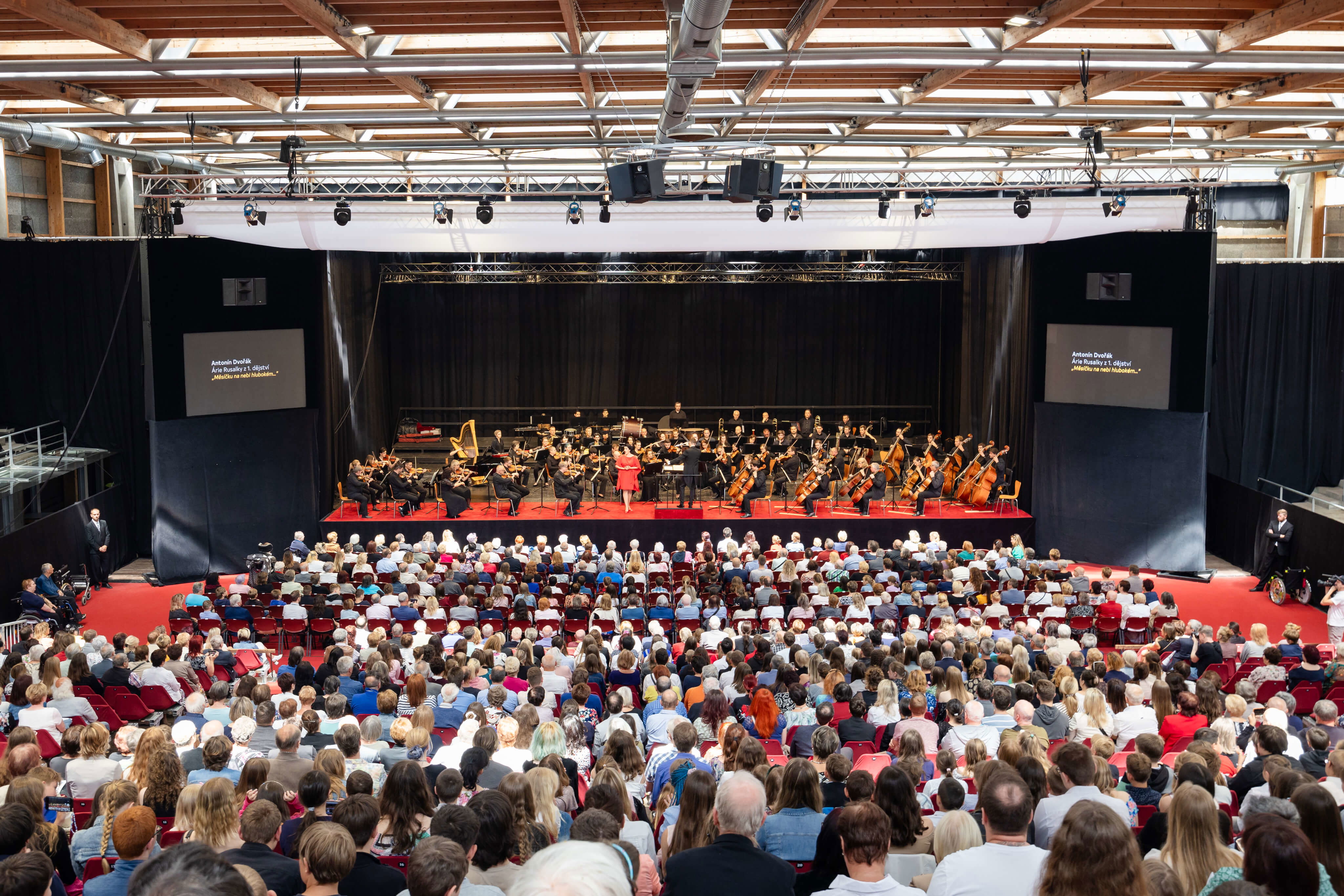 Photo illustrating a concert - event Tomáš Netopil, Alisa Weilerstein Smetana Litomyšl Festival