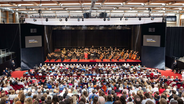 Photo illustrating the event Smetana Litomyšl Festival • Tomáš Netopil, Alisa Weilerstein