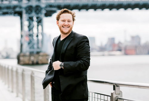 Photo illustrating a concert - event Prague Philharmonia Nicholas Brownlee