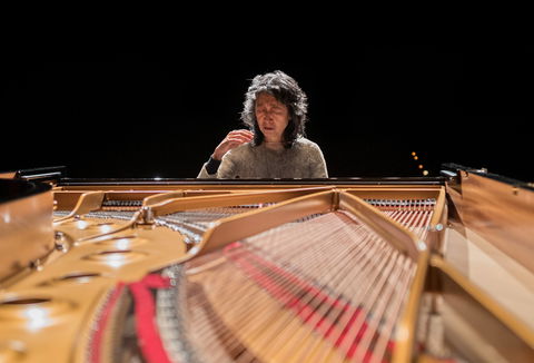 Photo illustrating a concert - event Czech Chamber Music Society Mitsuko Uchida