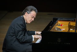 Fotografie ilustrujicí koncert - událost Český spolek pro komorní hudbu • Jevgenij Kissin