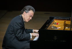 Photo illustrating a concert - event Czech Chamber Music Society • Evgeny Kissin