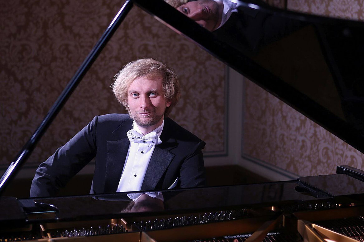  IVO KAHÁNEK Benefit concert to support children from children's homes