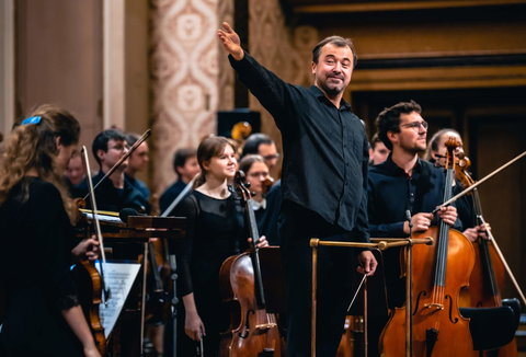 Photo illustrating a concert - event Dvořák's Cello Concerto or Make a Wish for Soloists