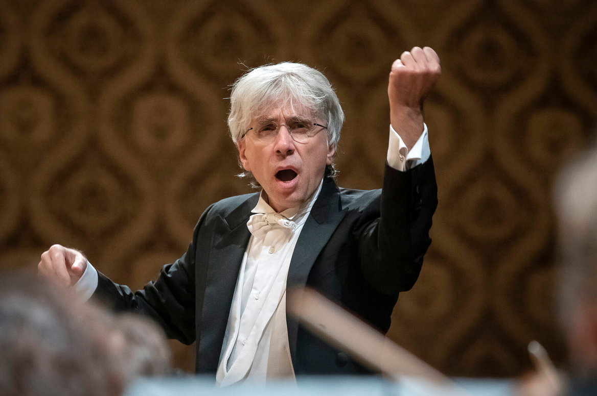  Czech Philharmonic Giovanni Antonini
