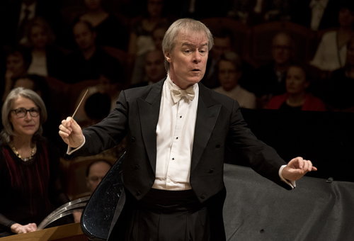 Photo illustrating a concert - event David Robertson Czech Philharmonic
