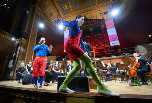 Photo illustrating a concert - event A Journey to the King Inyoni Prague Philharmonia