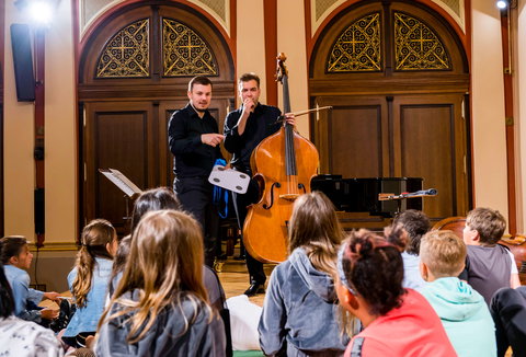 Fotografie ilustrujicí koncert - událost Dopoledne s filharmoniky • Hudba v base!