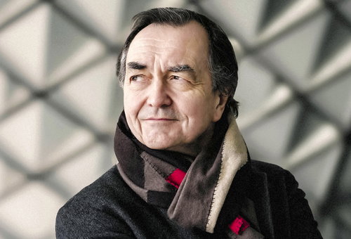 Photo illustrating a concert - event Prague Radio Symphony Orchestra R3 / Petr Popelka and Pierre-Laurent Aimard