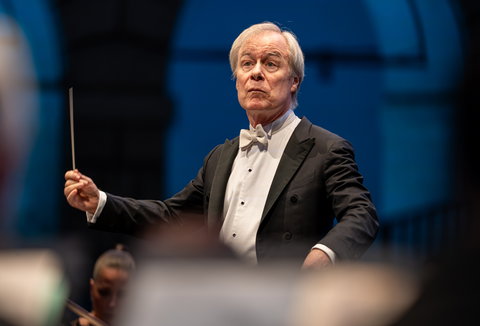 Fotografie ilustrujicí koncert - událost Česká filharmonie • David Robertson