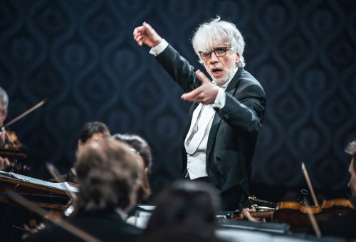 Photo illustrating a concert - event Giovanni Antonini Czech Philharmonic