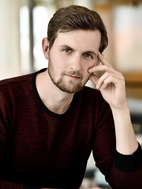 Roman Hoza