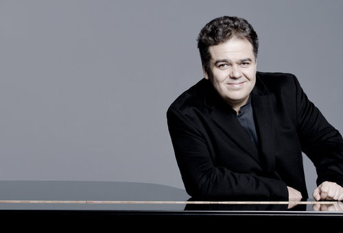 Photo illustrating a concert - event Rudolf Firkušný Piano Festival Arcadi Volodos