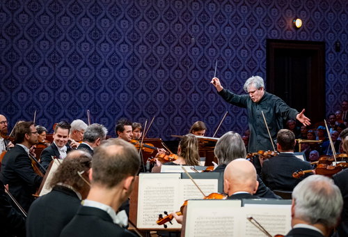Photo illustrating a concert - event Antonio Pappano Czech Philharmonic