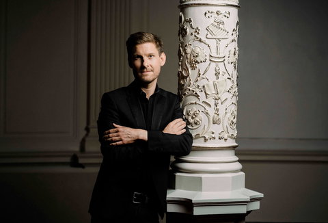 Fotografie ilustrujicí koncert - událost Česká filharmonie • Kristian Bezuidenhout